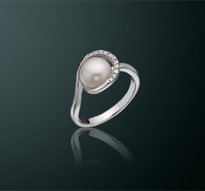 Серебряное кольцо с жемчугом к-630685: белый пресноводный жемчуг, серебро 925°
